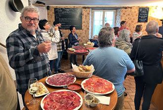 Visite de la  boutique Les frères Alcala - Vaumarcus